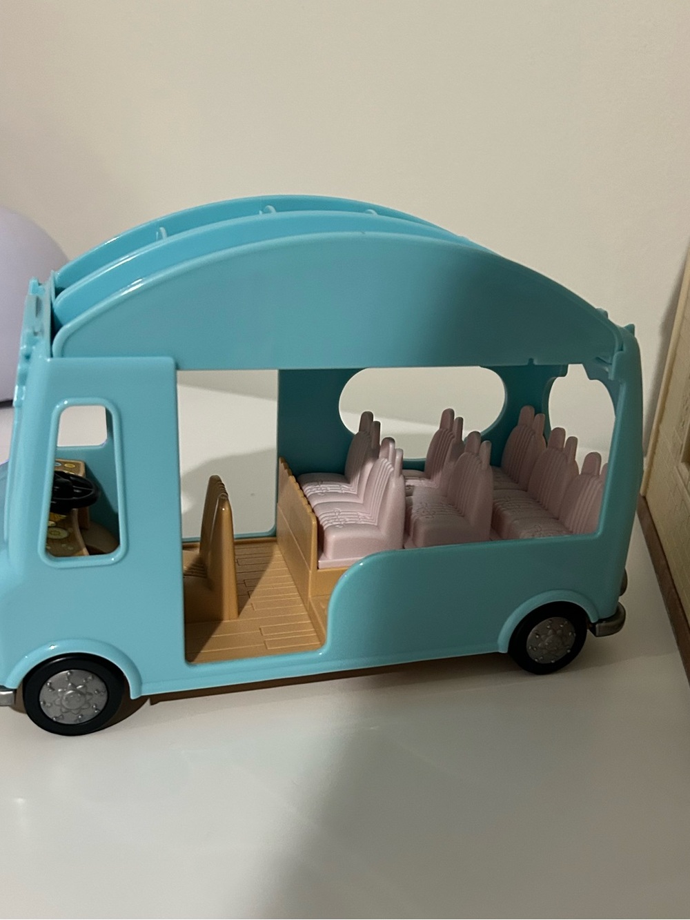 Calico critters Kids Blue Toy Bus with Pink Seats